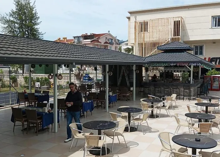 Amphi Apart-hotel 3*