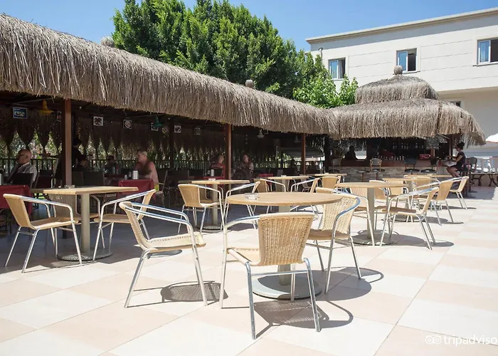 Apart-hotel Amphi 3*