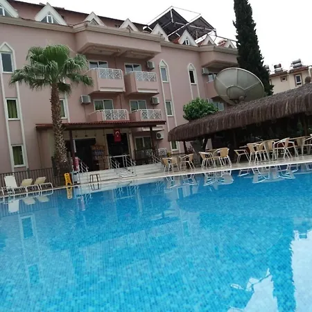 Amphi Aparthotel
