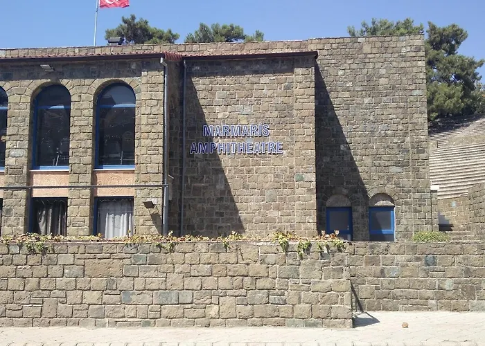 Amphi 3* マルマリス