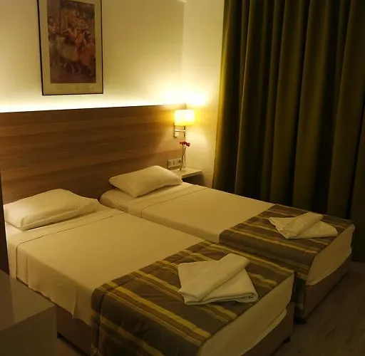 Amphi 3* マルマリス