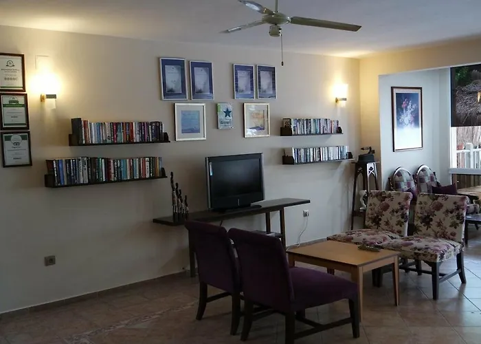 アパートホテル Amphi