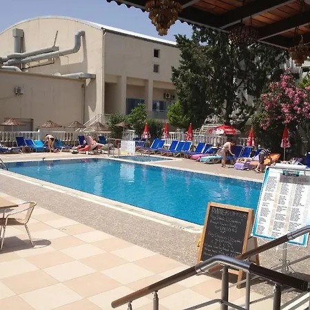 Amphi Μαρμαρίς