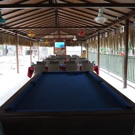 Ξενοδοχείο με διαμερίσματα Amphi 3*